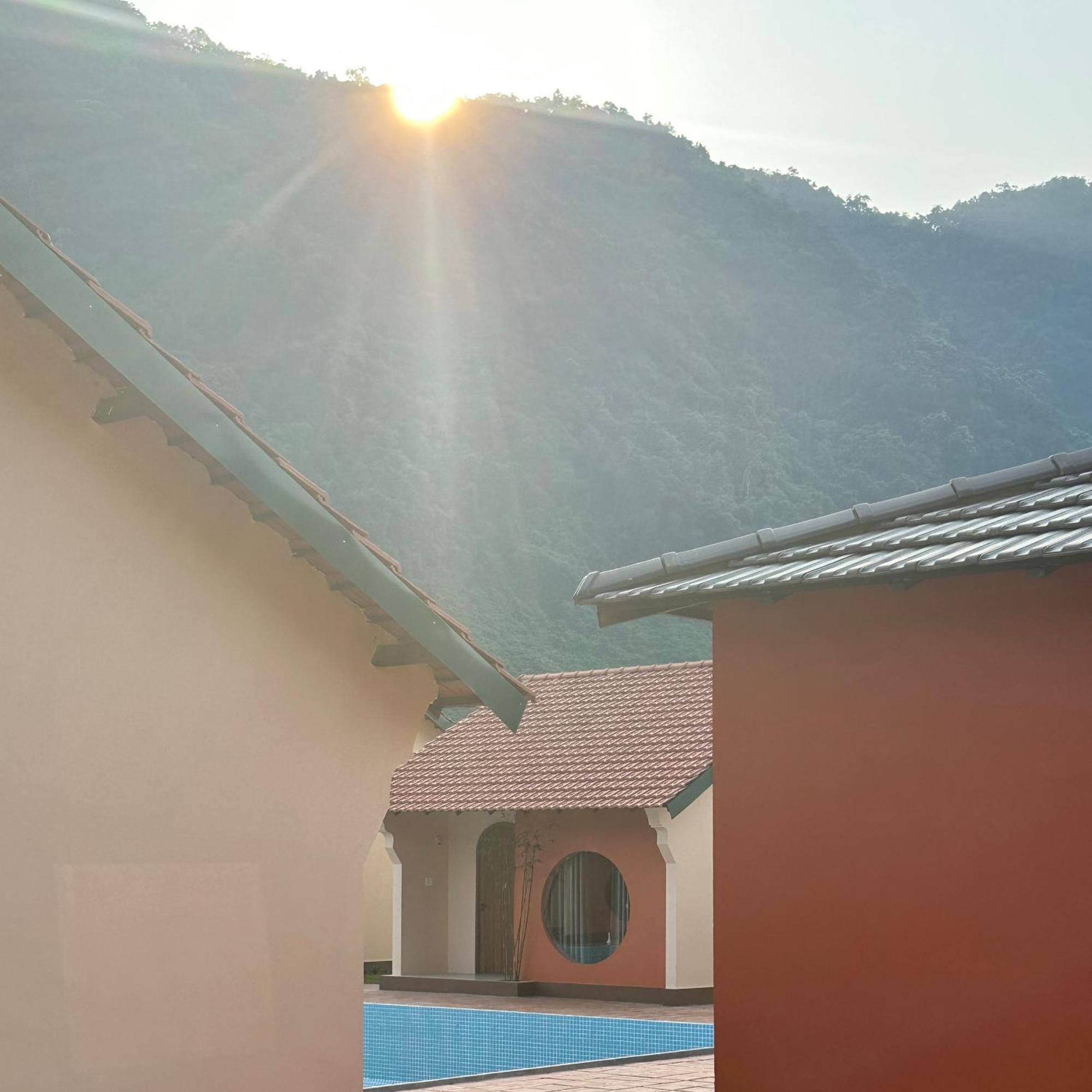 Phong Nha Eco Village ภายนอก รูปภาพ